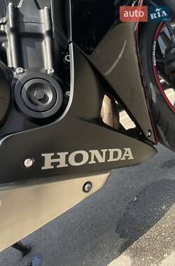 Мотоцикл Спорт-туризм Honda CBR 400R 2017 в 