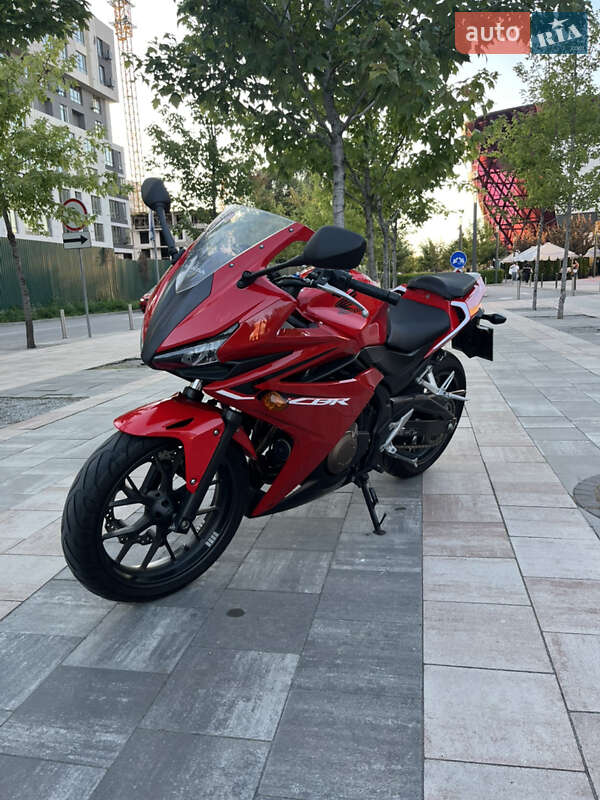 Спортбайк Honda CBR 400R 2016 в Києві