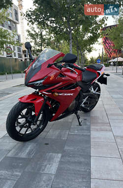 Спортбайк Honda CBR 400R 2016 в 