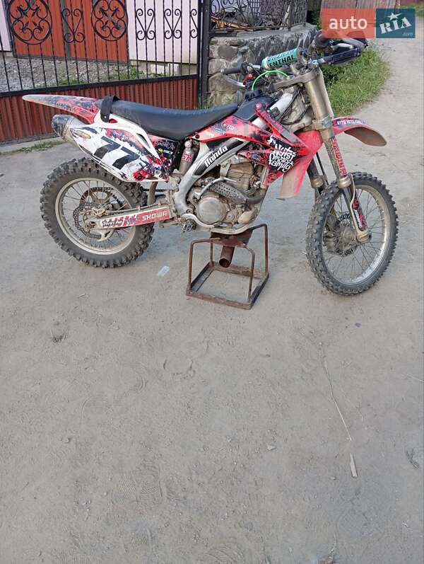 Мотоцикл Кросс Honda CBR 400R 2013 в Рахові
