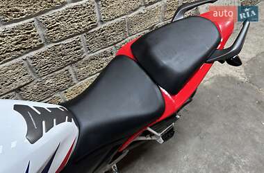 Спортбайк Honda CBR 400R 2013 в 