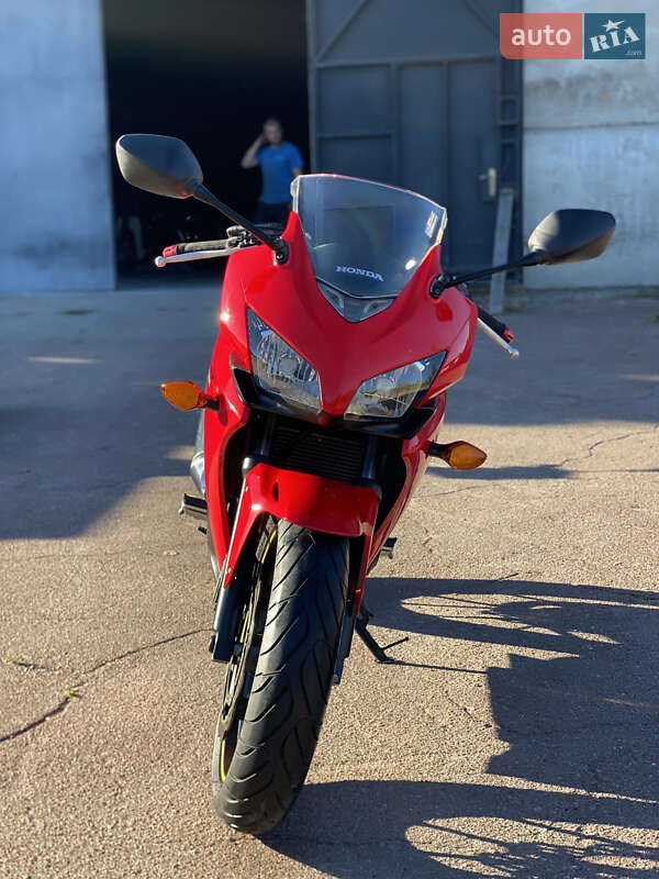 Мотоцикл Без обтікачів (Naked bike) Honda CBR 400R 2013 в Сновську фото 7 Мотоцикл Без обтікачів (Naked bike) Honda CBR 400R 2013 в Сновську