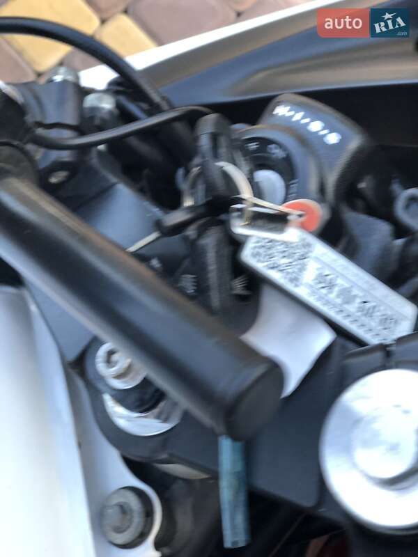 Мотоцикл Спорт-туризм Honda CBR 400R 2013 в Умани фото 26 Мотоцикл Спорт-туризм Honda CBR 400R 2013 в Умани