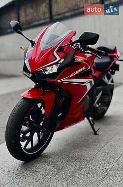 Спортбайк Honda CBR 400R 2019 в 