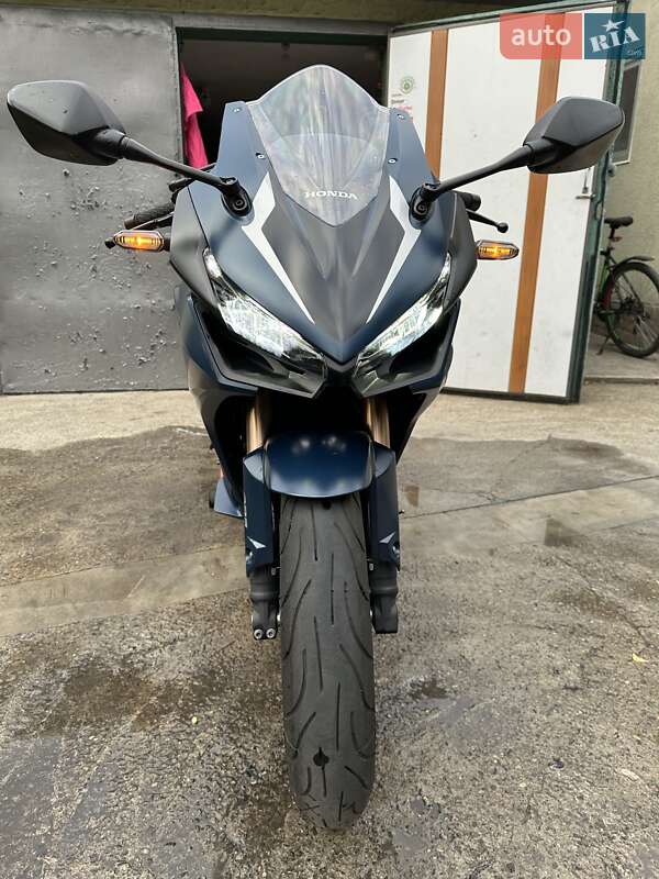 Спортбайк Honda CBR 400R 2022 в Днепре