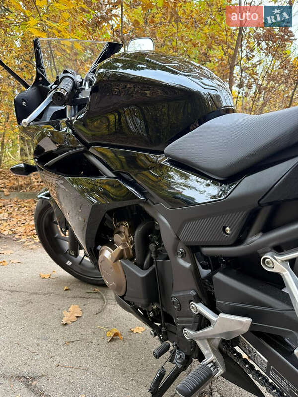 Спортбайк Honda CBR 400R 2016 в Києві