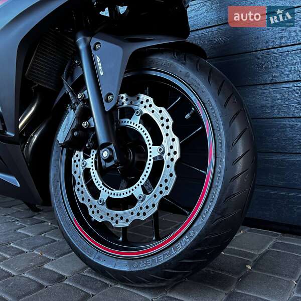 Мотоцикл Без обтекателей (Naked bike) Honda CBR 400R 2020 в Белой Церкви фото 8 Мотоцикл Без обтекателей (Naked bike) Honda CBR 400R 2020 в Белой Церкви