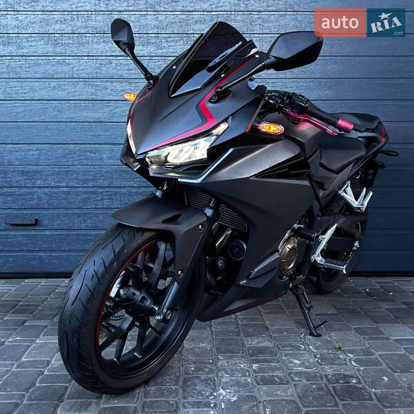 Мотоцикл Без обтекателей (Naked bike) Honda CBR 400R 2020 в Белой Церкви фото 3 Мотоцикл Без обтекателей (Naked bike) Honda CBR 400R 2020 в Белой Церкви