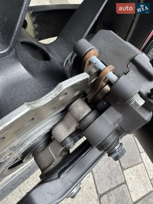 Спортбайк Honda CBR 400R 2019 в Новомосковську фото 15 Спортбайк Honda CBR 400R 2019 в Новомосковську