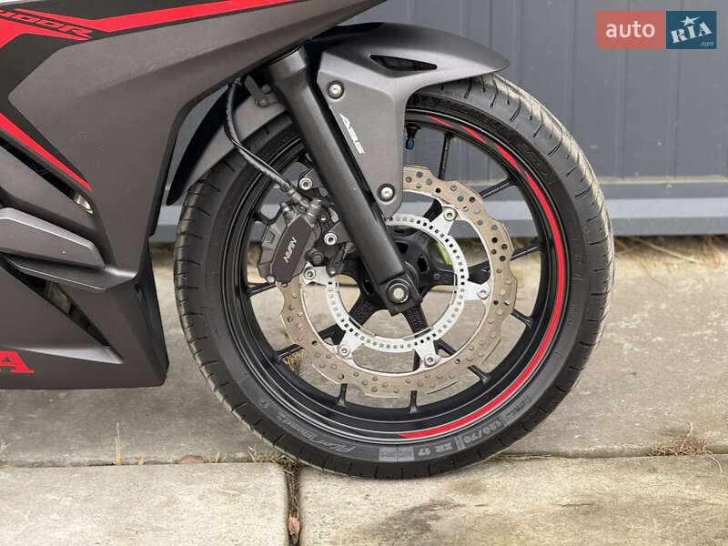 Спортбайк Honda CBR 400R 2020 в Львове фото 10 Спортбайк Honda CBR 400R 2020 в Львове