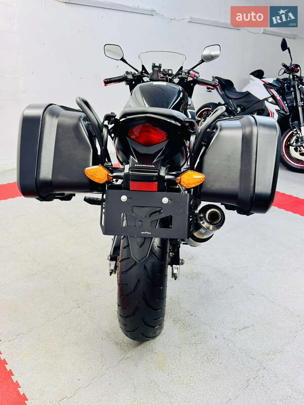 Спортбайк Honda CBR 400R 2013 в Одессе