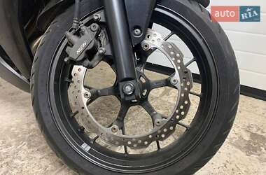 Спортбайк Honda CBR 400R 2013 в Казатине