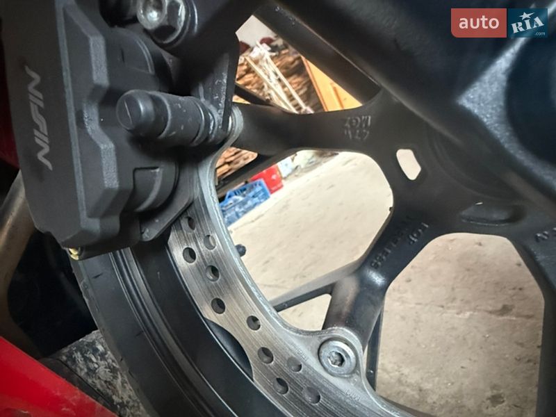 Спортбайк Honda CBR 400R 2016 в Коломые