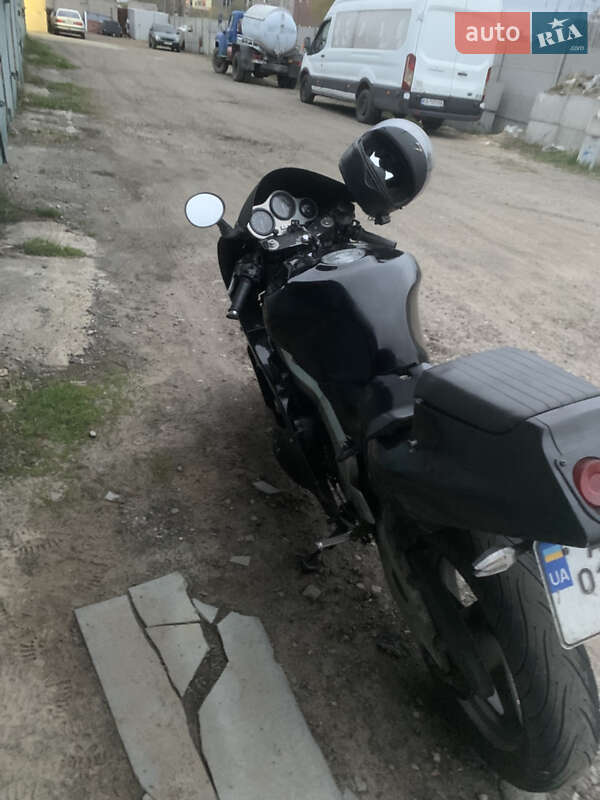 Спортбайк Honda CBR 400RR 1993 в 