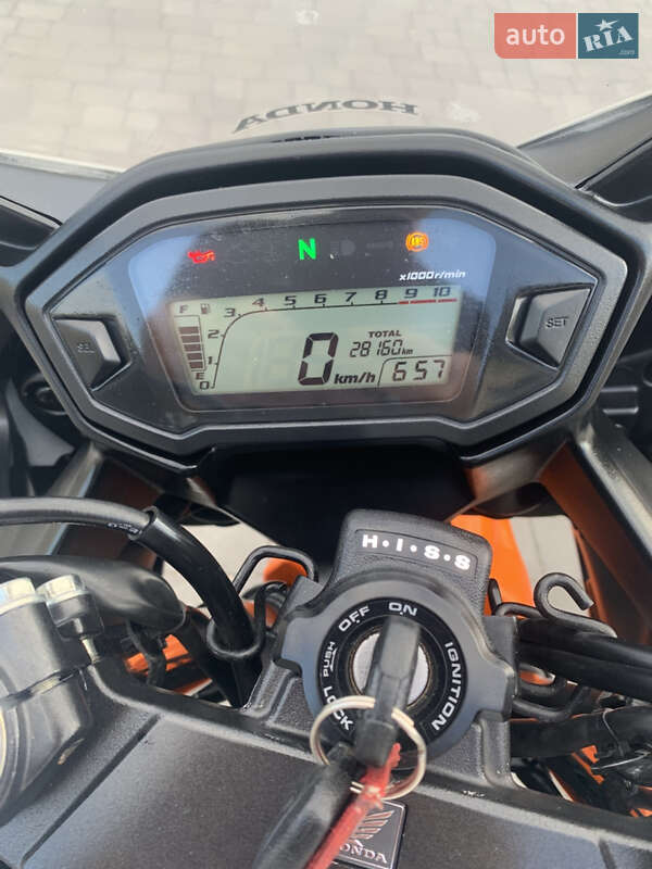 Спортбайк Honda CBR 500R 2016 в Снятині