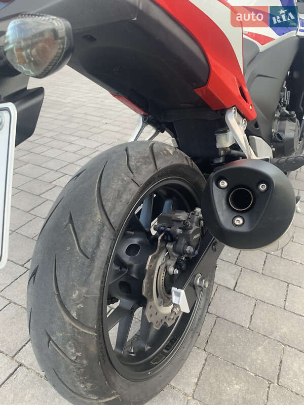 Спортбайк Honda CBR 500R 2016 в Снятині