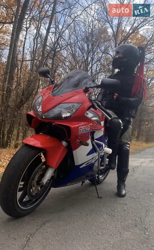 Honda CBR 600F4i 2002