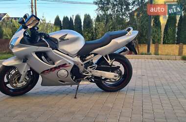 Спортбайк Honda CBR 600F4i 2002 в Вінниці