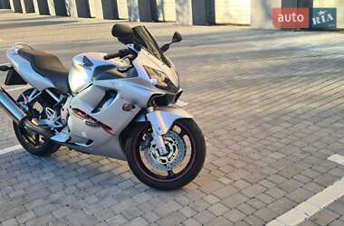 Спортбайк Honda CBR 600F4i 2002 в Вінниці