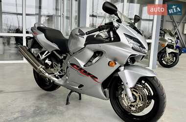 Мотоцикл Спорт-туризм Honda CBR 600F4i 2002 в Хмельницком