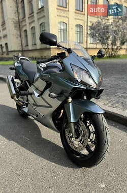 Мотоцикл Спорт-туризм Honda CBR 600F4i 2005 в 