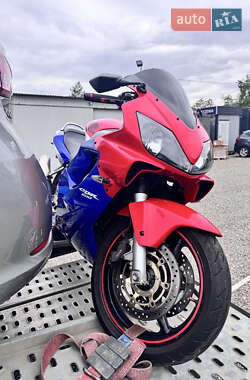 Спортбайк Honda CBR 600F4i 2001 в 