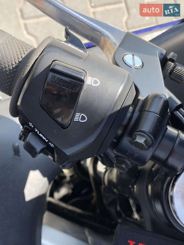 Спортбайк Honda CBR 600F4i 2002 в Виннице