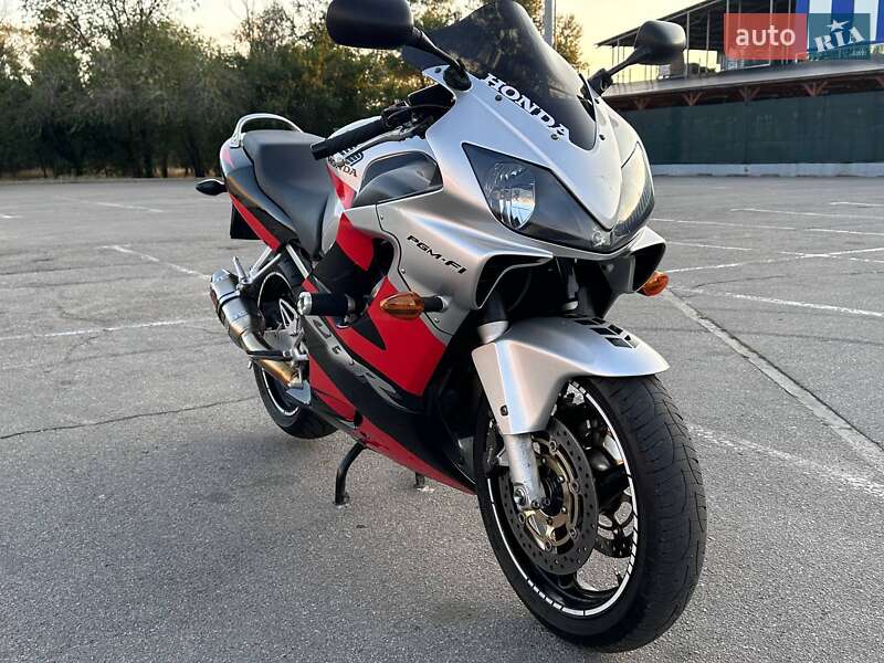 Спортбайк Honda CBR 600F4i 2003 в Запоріжжі