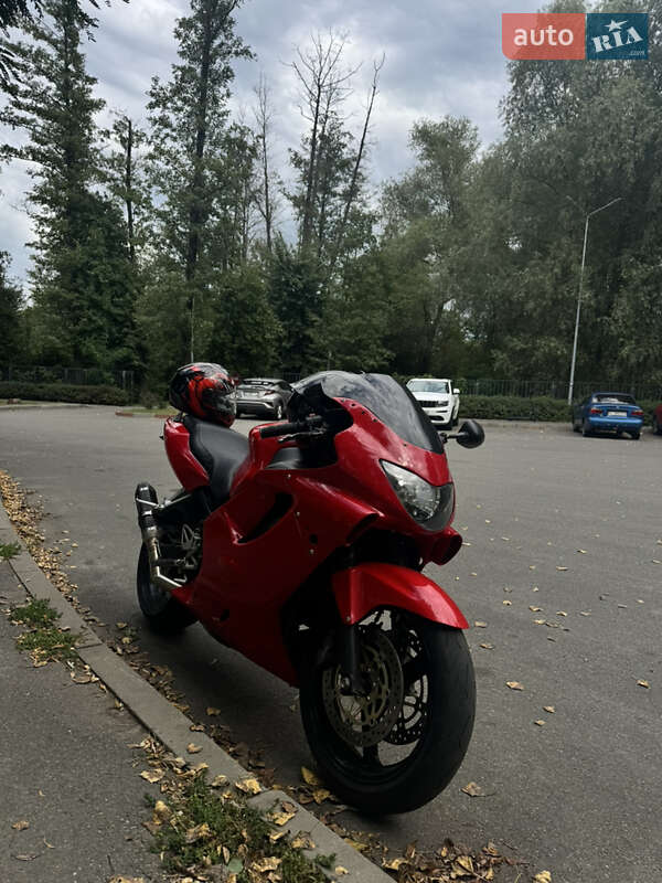 Honda CBR 600F4i 2002