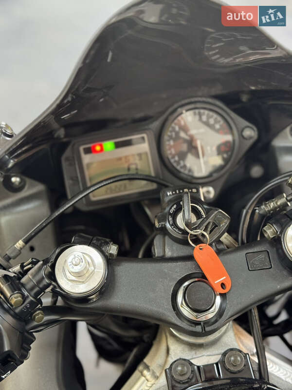 Мотоцикл Спорт-туризм Honda CBR 600F4i 2001 в Виннице фото 9 Мотоцикл Спорт-туризм Honda CBR 600F4i 2001 в Виннице