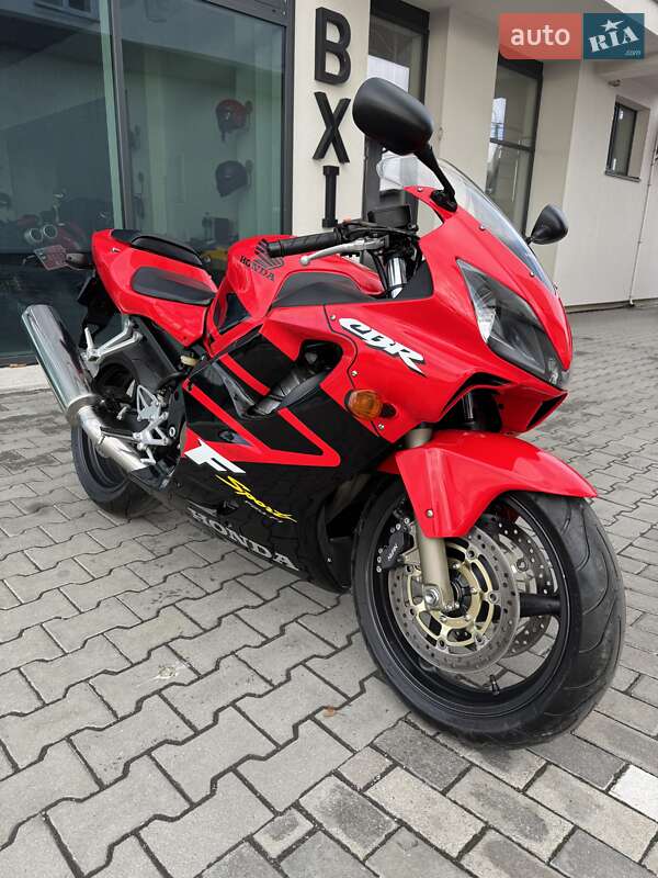 Мотоцикл Спорт-туризм Honda CBR 600F4i 2002 в Ровно фото 4 Мотоцикл Спорт-туризм Honda CBR 600F4i 2002 в Ровно