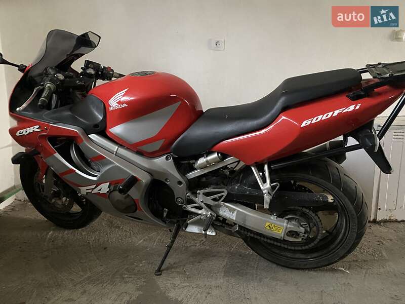 Спортбайк Honda CBR 600F4i 2005 в Дрогобичі фото 2 Спортбайк Honda CBR 600F4i 2005 в Дрогобичі