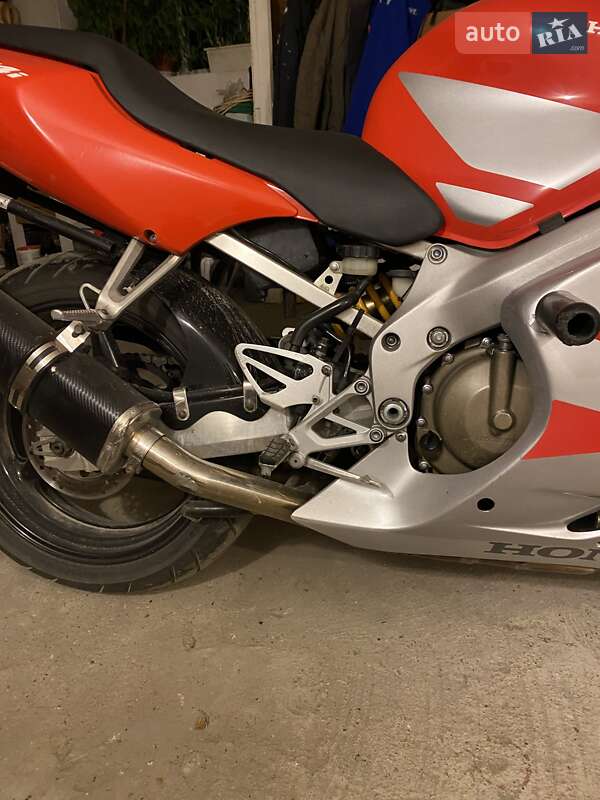 Спортбайк Honda CBR 600F4i 2005 в Дрогобичі фото 6 Спортбайк Honda CBR 600F4i 2005 в Дрогобичі