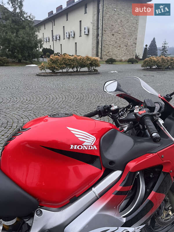 Спортбайк Honda CBR 600F4i 2003 в Жовкві