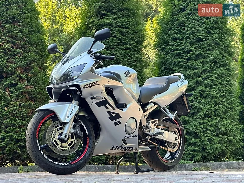 Honda CBR 600F4i 2002
