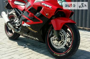 Спортбайк Honda CBR 600F 2001 в Полтаве