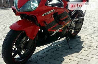 Спортбайк Honda CBR 600F 2001 в Полтаве