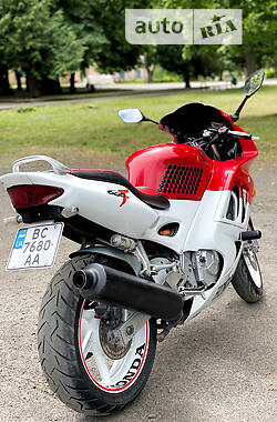 Мотоцикл Спорт-туризм Honda CBR 600F 1995 в Млинове