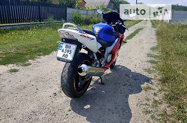 Мотоцикл Спорт-туризм Honda CBR 600F 2001 в Виннице