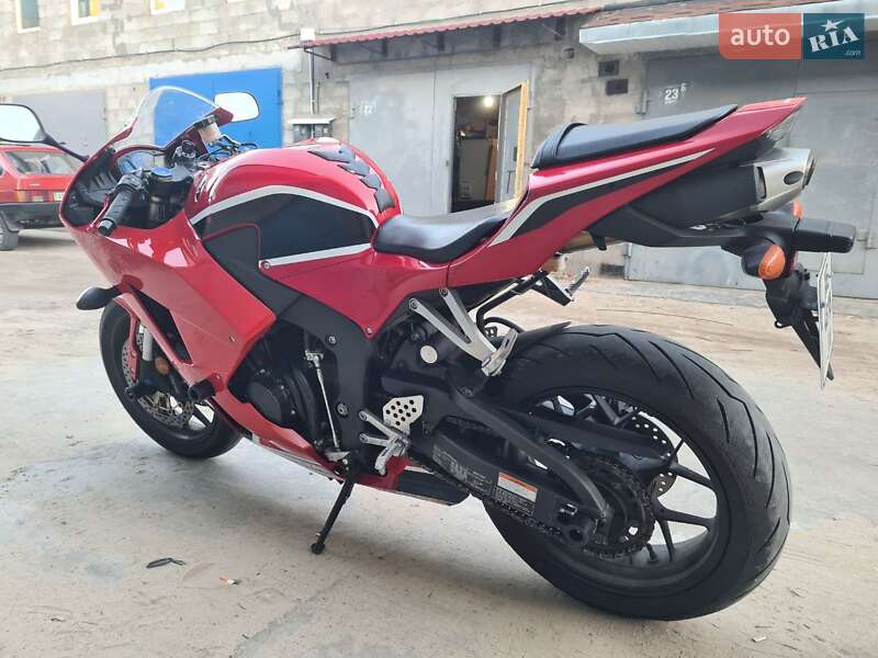 Мотоцикл Спорт-туризм Honda CBR 600F 2018 в Каменском