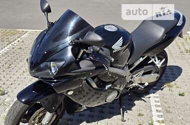 Спортбайк Honda CBR 600F 2003 в Киеве