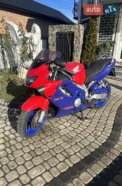 Спортбайк Honda CBR 600F 1999 в Чернівцях