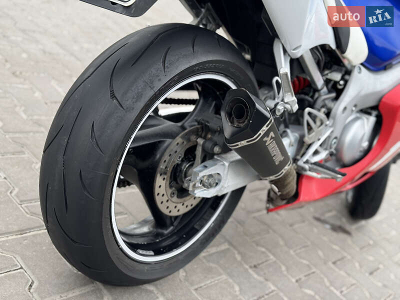 Спортбайк Honda CBR 600F 2000 в Христиновке