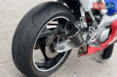 Спортбайк Honda CBR 600F 2000 в 