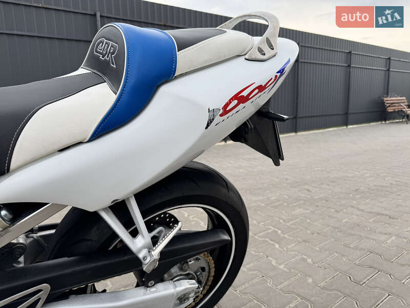 Спортбайк Honda CBR 600F 2000 в Христиновке