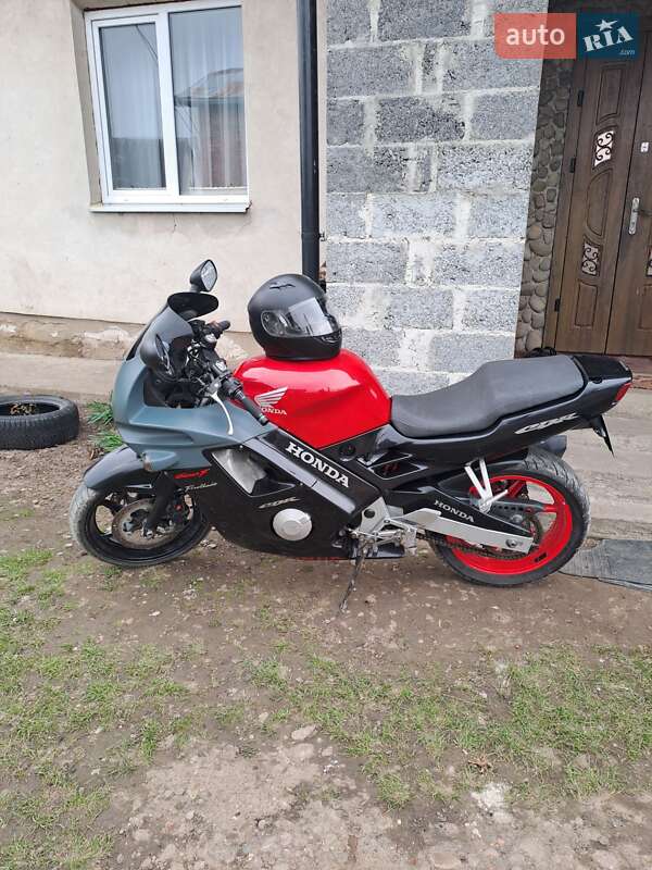Спортбайк Honda CBR 600F 1993 в Ивано-Франковске