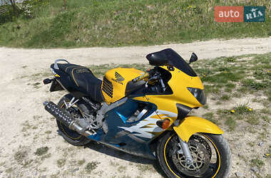 Мотоцикл Спорт-туризм Honda CBR 600F 1999 в 