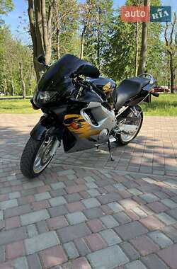 Спортбайк Honda CBR 600F 1999 в 