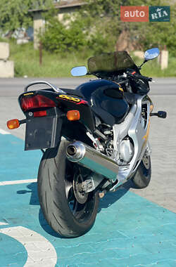 Мотоцикл Классик Honda CBR 600F 2000 в 