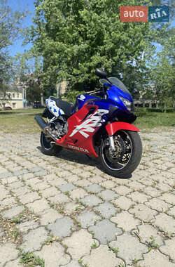 Мотоцикл Спорт-туризм Honda CBR 600F 2000 в Харькове